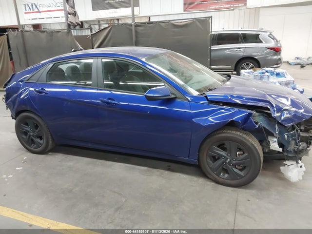KMHLM4AG9PU447056 Hyundai ELANTRA SEL