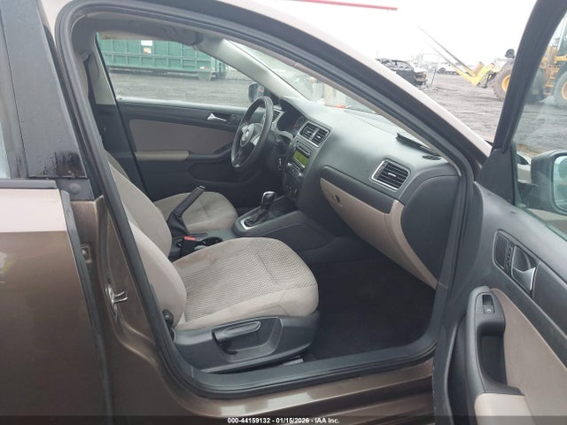 Volkswagen Jetta 2.0l S 2014 3VW2K7AJXEM239382 Image 5
