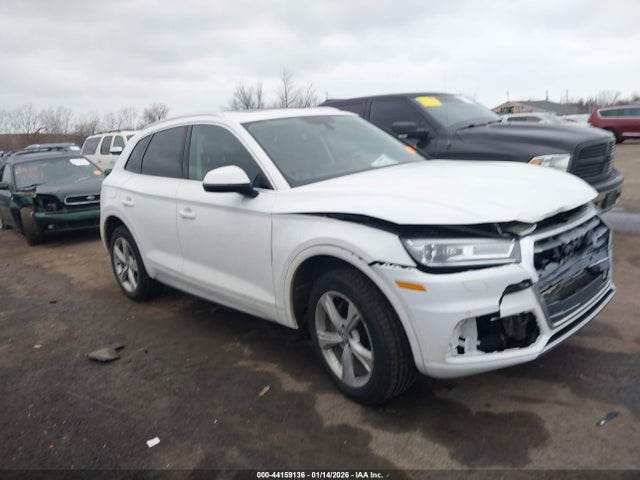44159136 :رقم المزاد ، WA1BNAFY7J2094701 vin ، 2018 Audi Q5 2.0t Premium/2.0t Tech Premium مزاد بيع