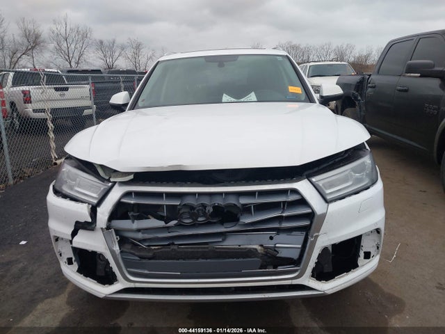 44159136 :رقم المزاد ، WA1BNAFY7J2094701 vin ، 2018 Audi Q5 2.0t Premium/2.0t Tech Premium مزاد بيع