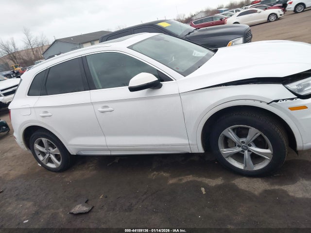 44159136 :رقم المزاد ، WA1BNAFY7J2094701 vin ، 2018 Audi Q5 2.0t Premium/2.0t Tech Premium مزاد بيع