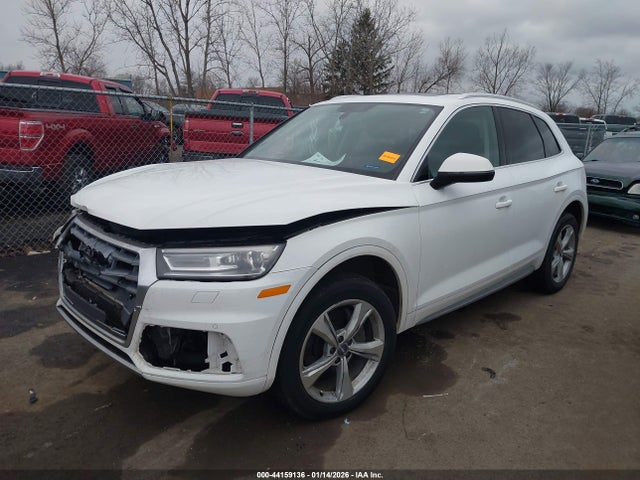 44159136 :رقم المزاد ، WA1BNAFY7J2094701 vin ، 2018 Audi Q5 2.0t Premium/2.0t Tech Premium مزاد بيع