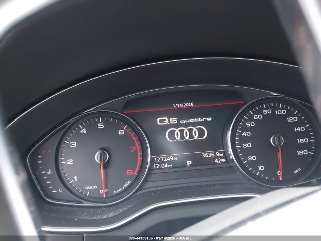 44159136 :رقم المزاد ، WA1BNAFY7J2094701 vin ، 2018 Audi Q5 2.0t Premium/2.0t Tech Premium مزاد بيع
