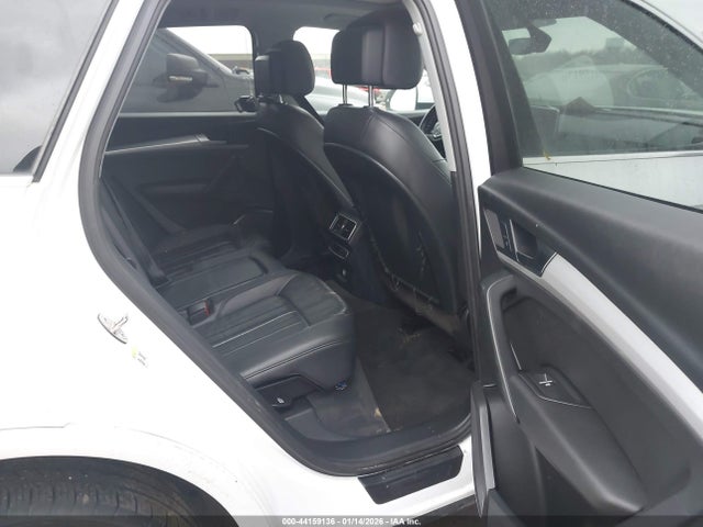 44159136 :رقم المزاد ، WA1BNAFY7J2094701 vin ، 2018 Audi Q5 2.0t Premium/2.0t Tech Premium مزاد بيع