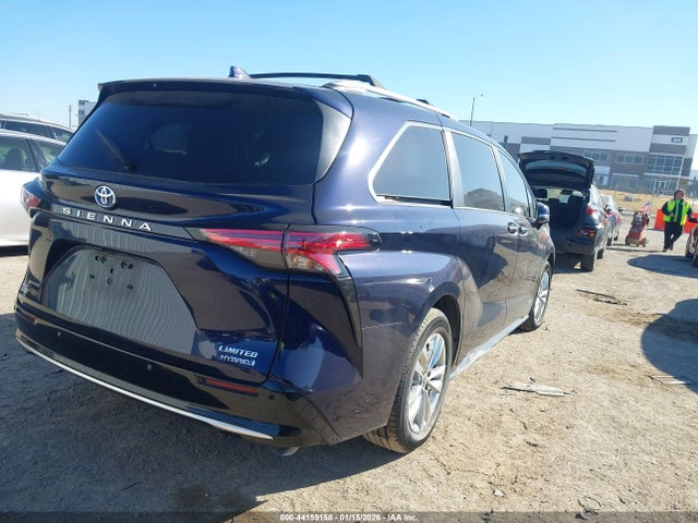 2021 TOYOTA SIENNA 5TDZRKEC9MS068361 Photo 3