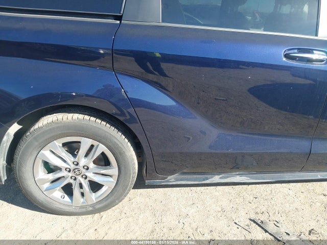 2021 TOYOTA SIENNA 5TDZRKEC9MS068361 Photo 5