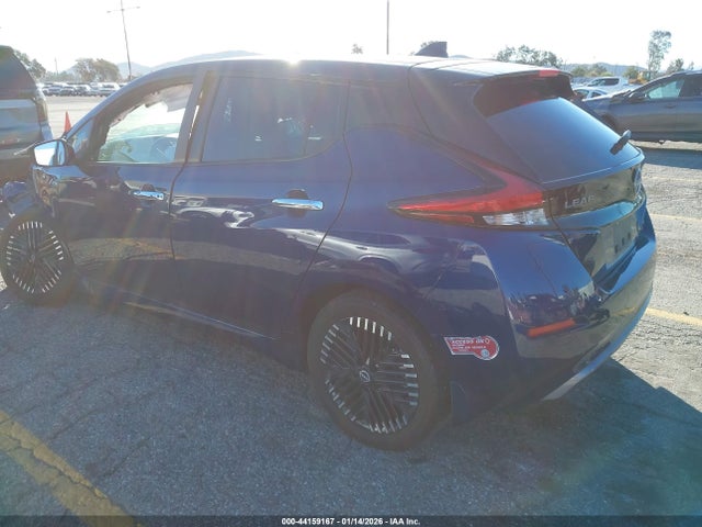 2024 NISSAN LEAF 1N4CZ1CV9RC552064 Photo 2