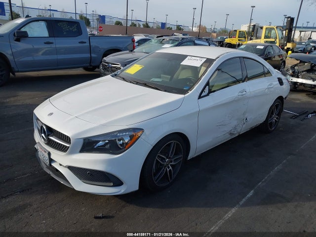 Mercedes-Benz CLA 250 2019 WDDSJ4EBXKN752209 Image 2