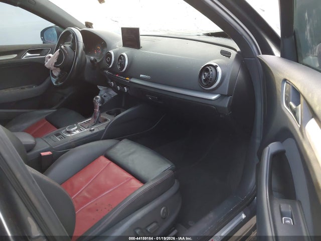 44159184 :رقم المزاد ، WAUBFGFFXF1037469 vin ، 2015 Audi S3 2.0t Premium Plus مزاد بيع