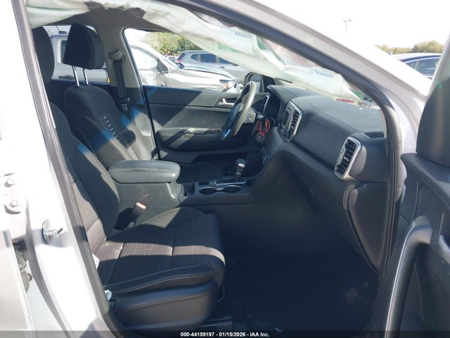 2018 KIA SPORTAGE KNDPM3AC9J7456150 Photo 4