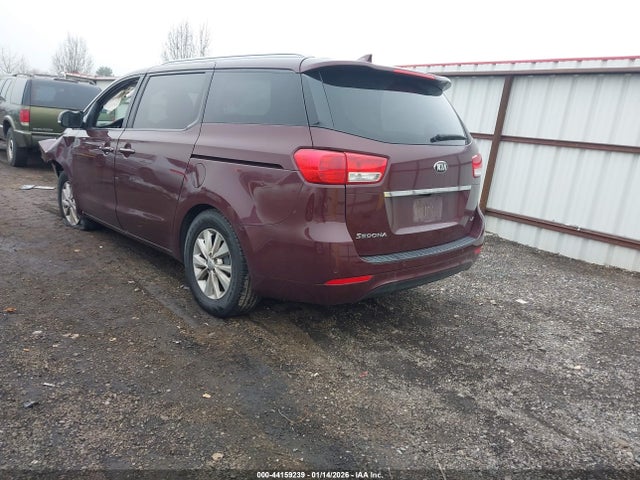 KIA SEDONA LX 2017 KNDMB5C19H6247636 Image 3