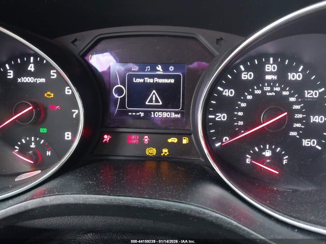 KIA SEDONA LX 2017 KNDMB5C19H6247636 Image 7