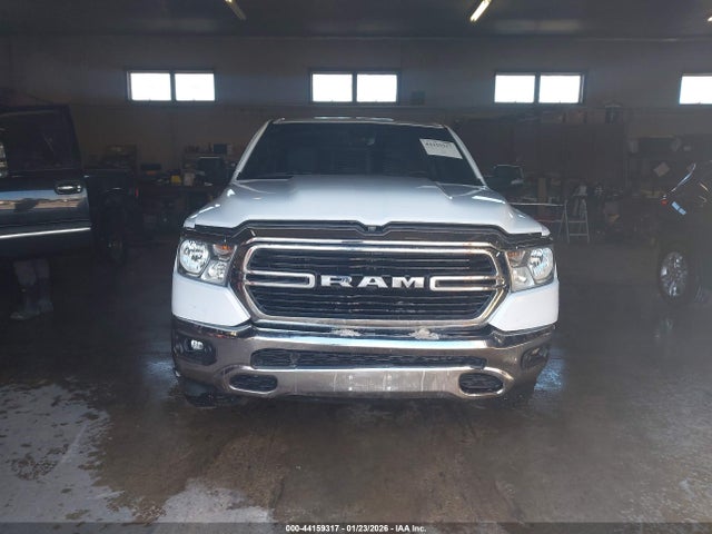 2020 Ram 1500 Big Horn  4x4 6'4 Box მანქანა იყიდება აუქციონზე, vin: 1C6SRFMT9LN288105, აუქციონის ნომერი: 44159317