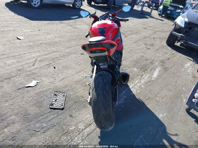 44159331 :رقم المزاد ، WB10E2309LZJ28193 vin ، 2020 Bmw S 1000 Rr مزاد بيع