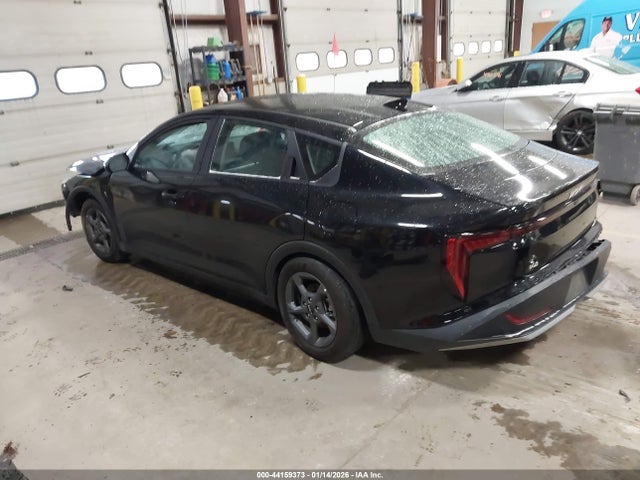 Продажа на аукционе авто 2025 Kia K4 Lxs, vin: 3KPFT4DEXSE017977, номер лота: 44159373