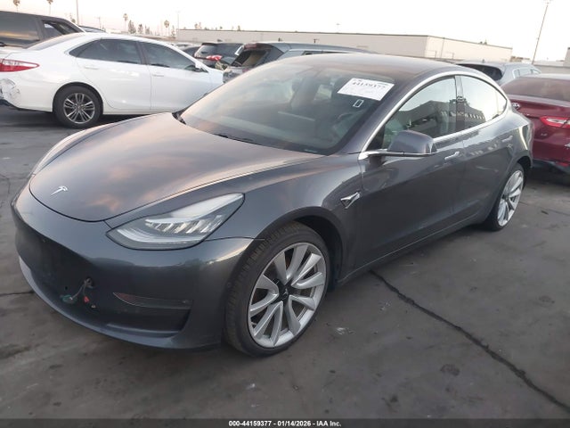 2018 TESLA MODEL 3 5YJ3E1EB6JF068773 Photo 1