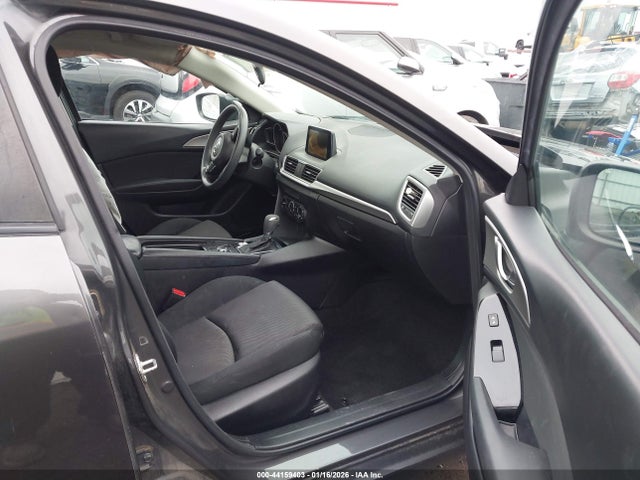 3MZBN1U7XHM138139 Mazda Mazda3 Sport