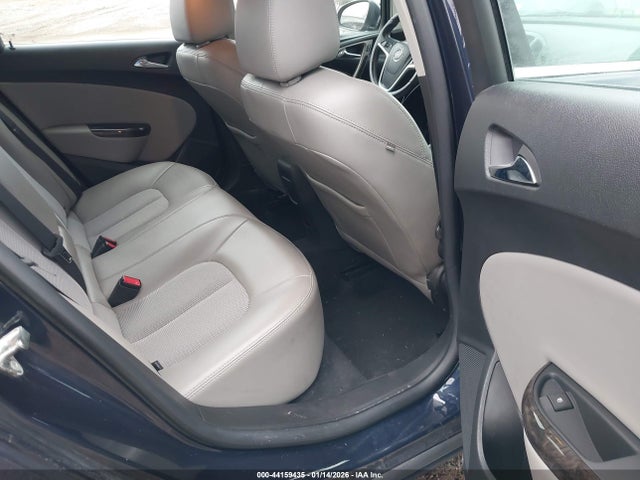 44159435 :رقم المزاد ، 1G4PR5SK7F4151365 vin ، 2015 Buick Verano Convenience Group مزاد بيع