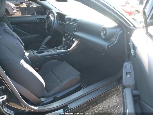 Toyota GR86 2023 JF1ZNBC15P8759155 Image 5
