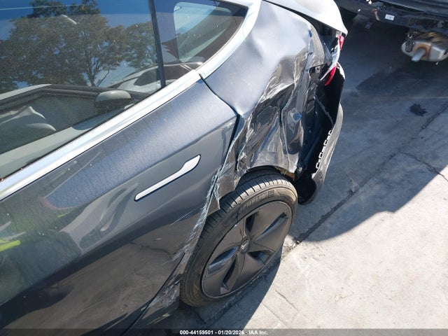 2017 TESLA MODEL 3 5YJ3E1EA9HF001294 Photo 5