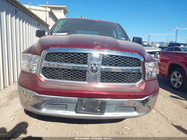 1C6RR7GG2HS753612 RAM 1500 Slt 4x4 6&#039;4 Box