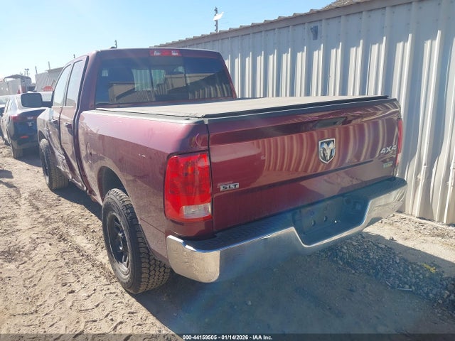 1C6RR7GG2HS753612 RAM 1500 Slt 4x4 6&#039;4 Box