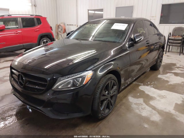 44159508 :رقم المزاد ، 55SWF4KB5JU254240 vin ، 2018 Mercedes-benz C 300 4matic مزاد بيع