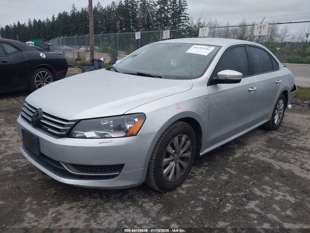 Volkswagen Passat 1.8t Wolfsburg Edition 2015 1VWAT7A30FC045053 Image 2