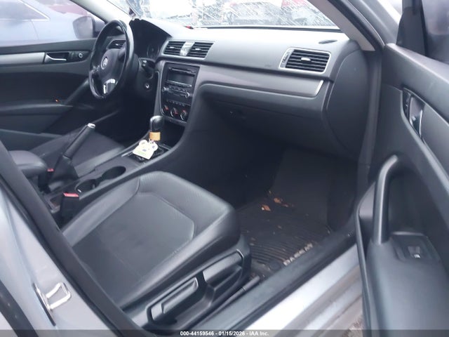 Volkswagen Passat 1.8t Wolfsburg Edition 2015 1VWAT7A30FC045053 Image 5