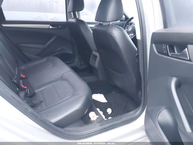 Volkswagen Passat 1.8t Wolfsburg Edition 2015 1VWAT7A30FC045053 Image 8