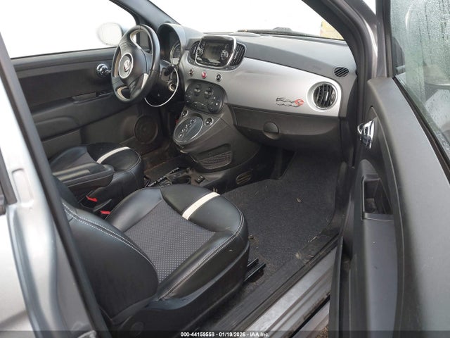 2018 FIAT 500E 3C3CFFGE3JT377544 Photo 4