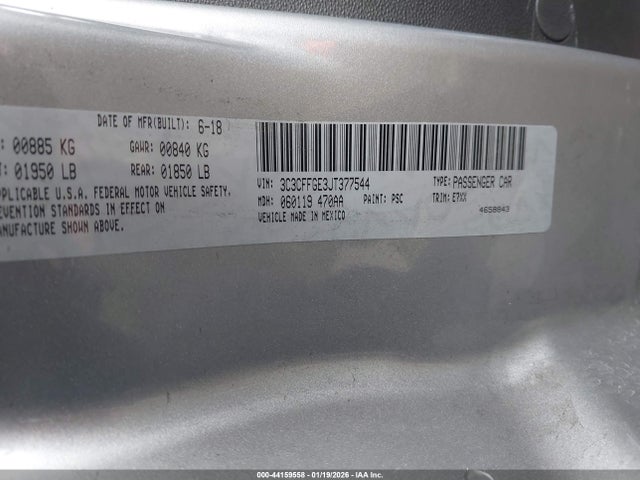 2018 FIAT 500E 3C3CFFGE3JT377544 Photo 8