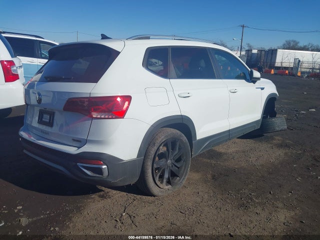 44159576 :رقم المزاد ، 3VVPX7B28NM028734 vin ، 2022 Volkswagen Taos 1.5t Se مزاد بيع