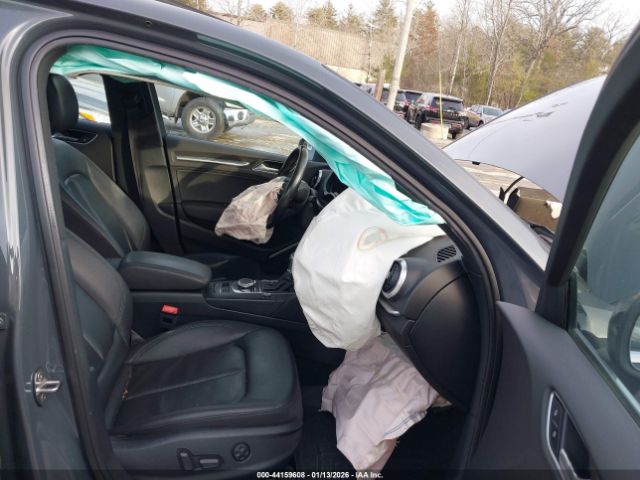 2017 AUDI A3 WAUJ8GFF2H1033215 Photo 4