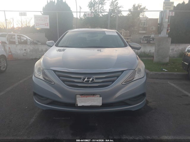 5NPEB4AC3EH918996 Hyundai SONATA GLS
