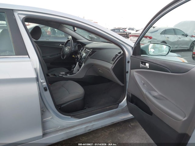5NPEB4AC3EH918996 Hyundai SONATA GLS