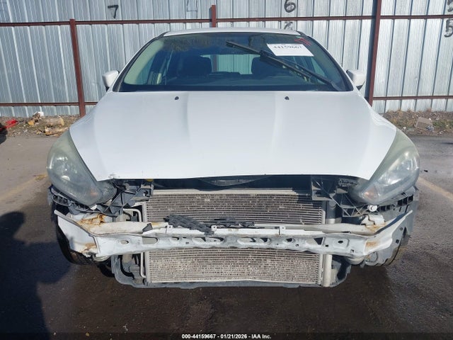 Ford FOCUS SE 2015 1FADP3K28FL202661 Image 13