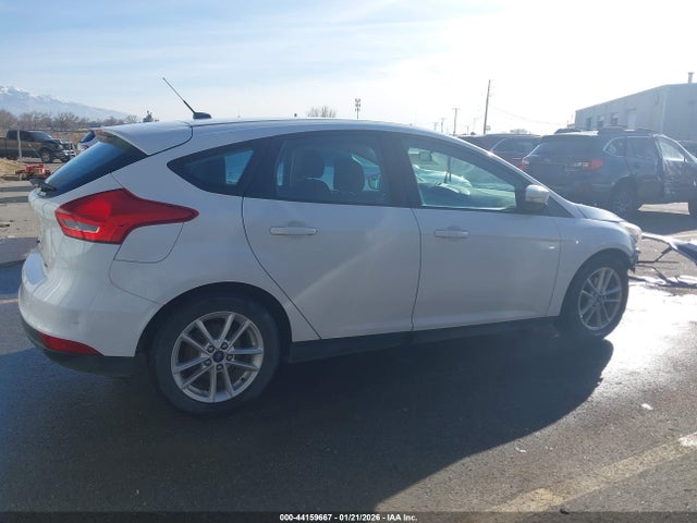 Ford FOCUS SE 2015 1FADP3K28FL202661 Image 14