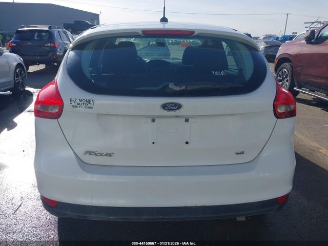 Ford FOCUS SE 2015 1FADP3K28FL202661 Image 17