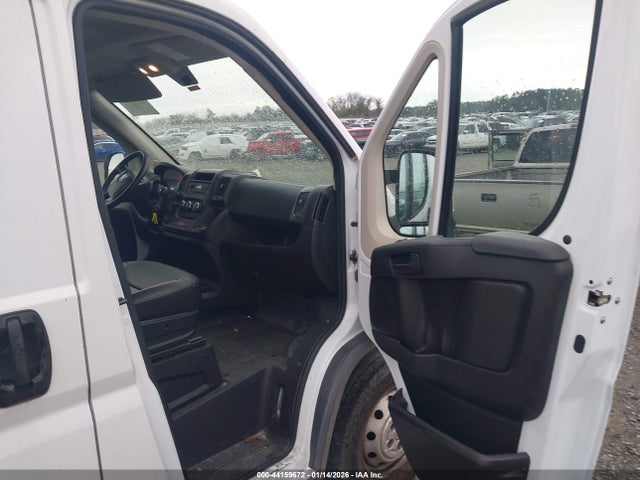 Продажа на аукционе авто 2017 Ram Promaster 1500 Low Roof 136 Wb, vin: 3C6TRVAG2HE516835, номер лота: 44159672