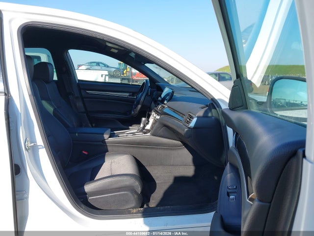 1HGCV1F32KA145772 Honda Accord Sport
