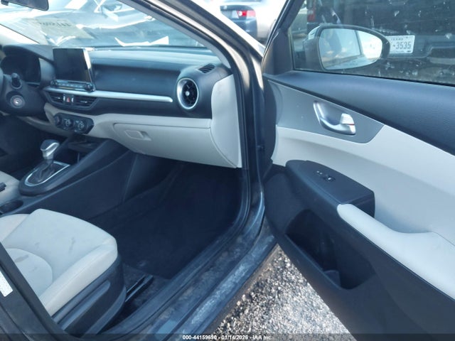 Продажа на аукционе авто 2023 Kia Forte Lxs, vin: 3KPF24AD3PE670740, номер лота: 44159690