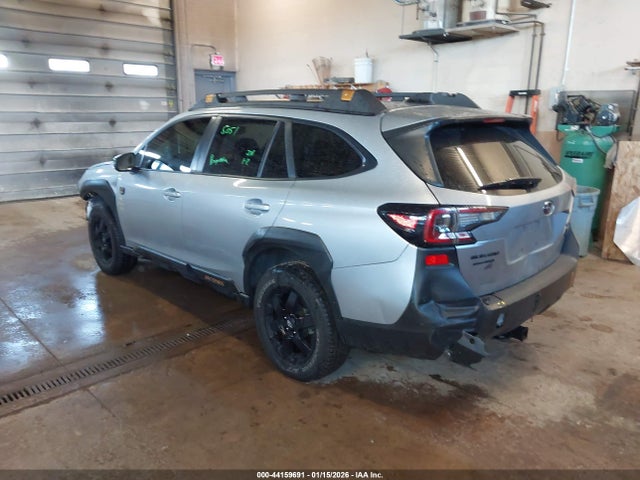 4S4BTGUD7R3174564 Subaru Outback Wilderness