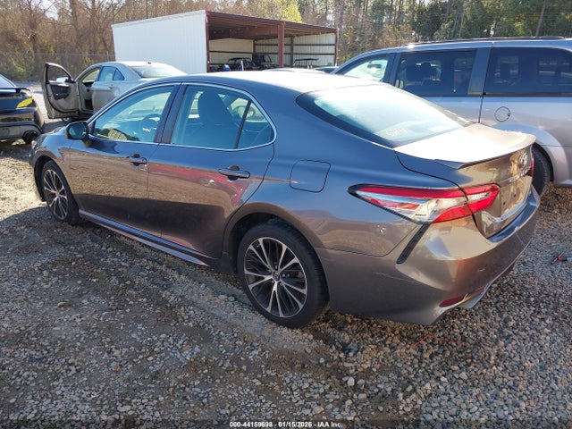 4T1B11HK4JU147817 Toyota CAMRY SE