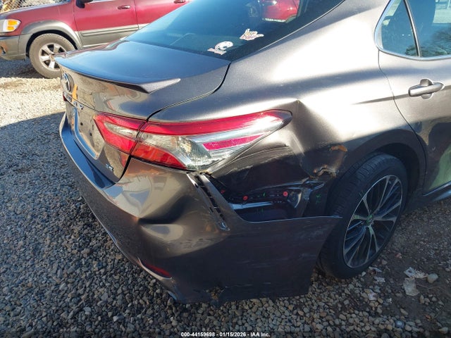 4T1B11HK4JU147817 Toyota CAMRY SE