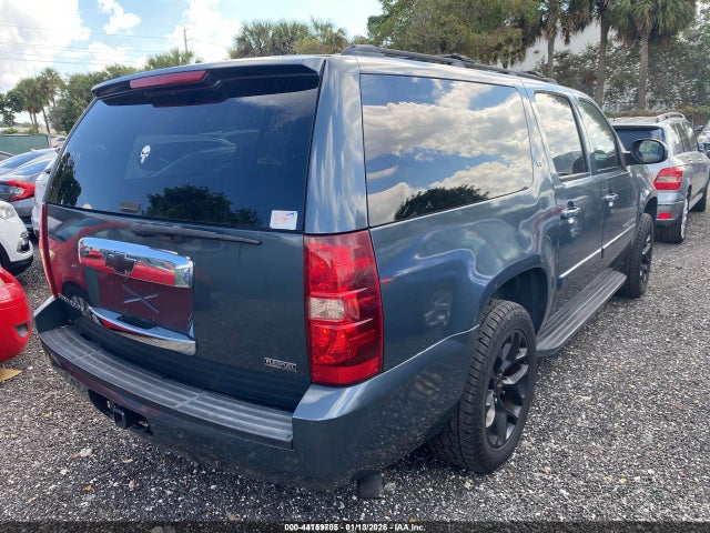 2008 CHEVROLET SUBURBAN 1500 1GNFC16068R157786 Photo 3