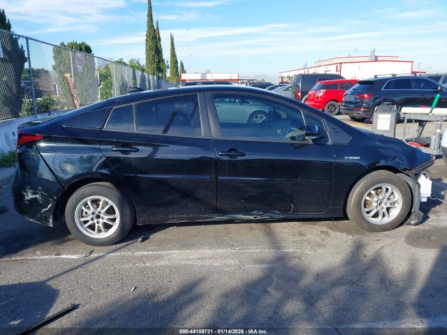 JTDKAMFU3M3132231 Toyota Prius Le