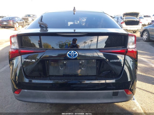 JTDKAMFU3M3132231 Toyota Prius Le