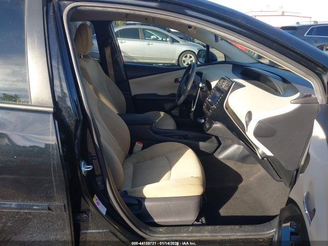 JTDKAMFU3M3132231 Toyota Prius Le