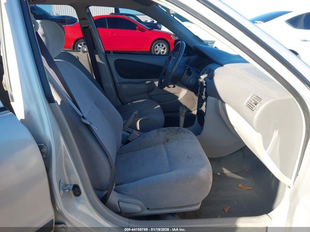 2000 CHEVROLET PRIZM 1Y1SK5281YZ412563 Photo 4